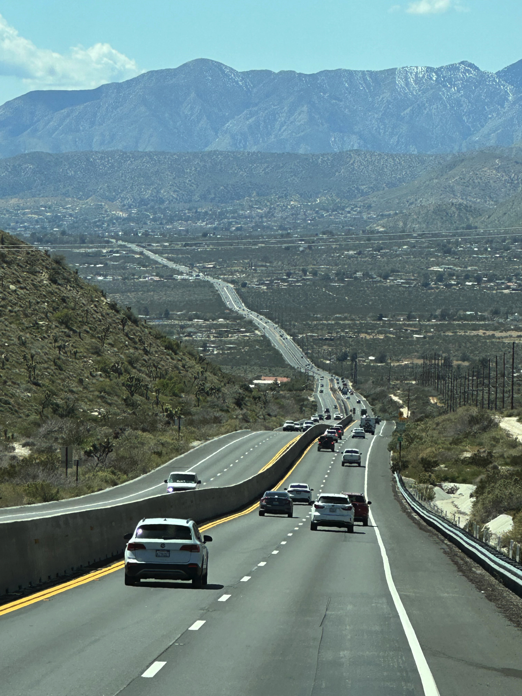 Travel from Yermo to Palm Desert, California