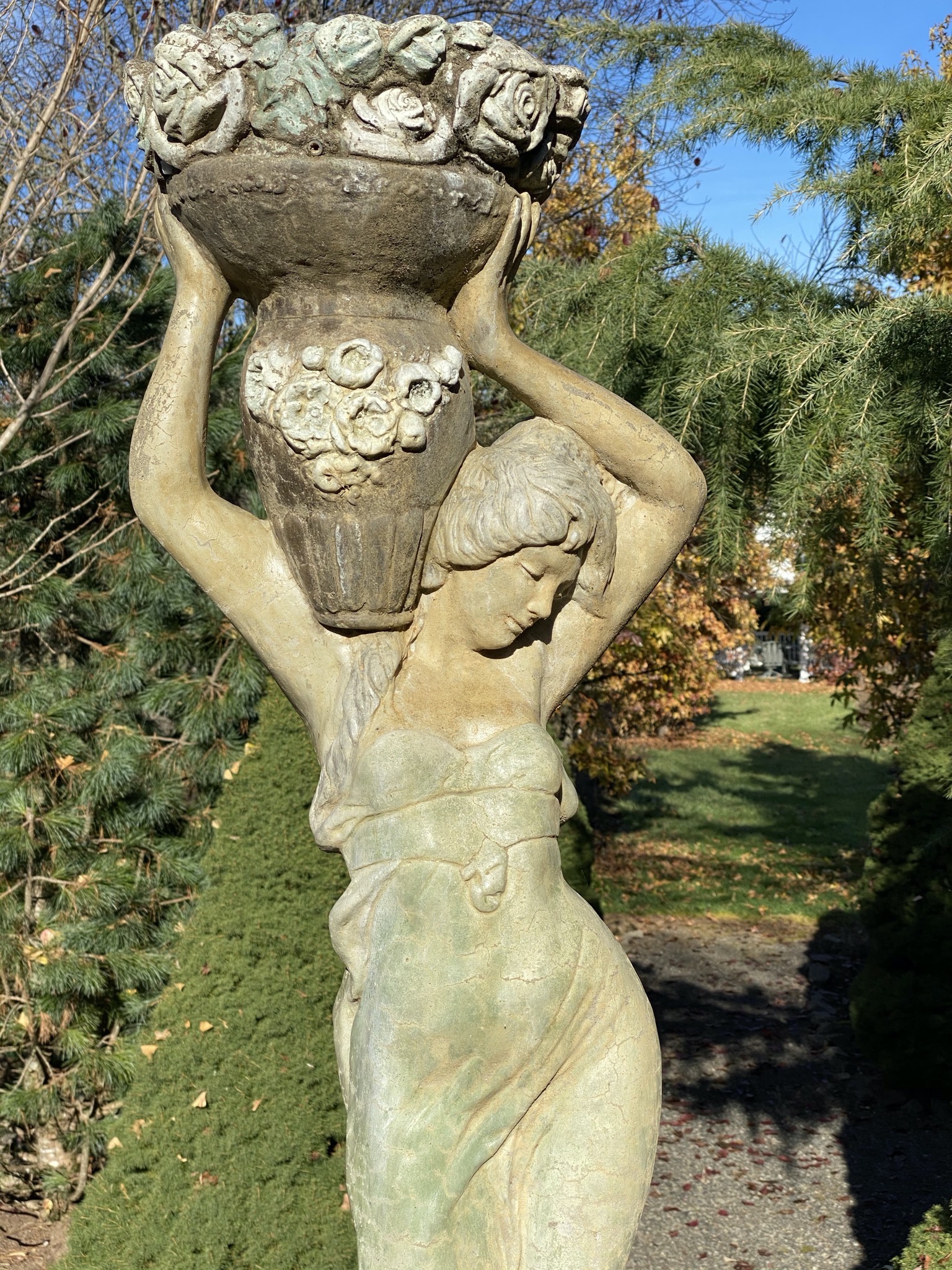 Flowergirl fountain statue
