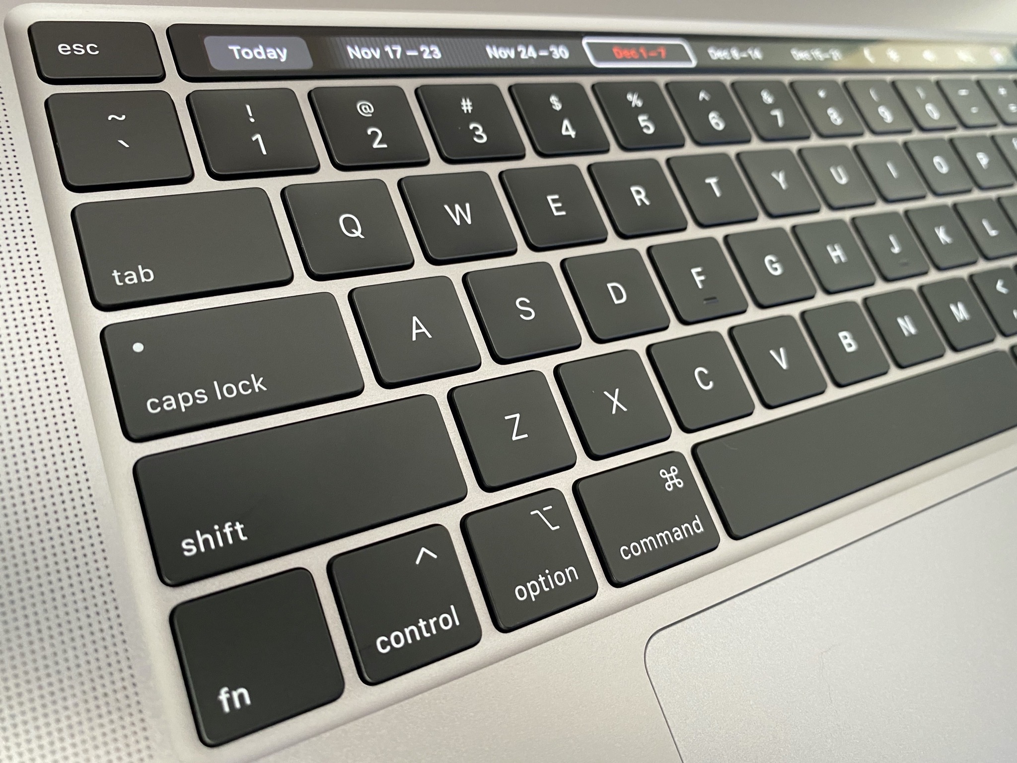 MacBook Pro 16 keyboard