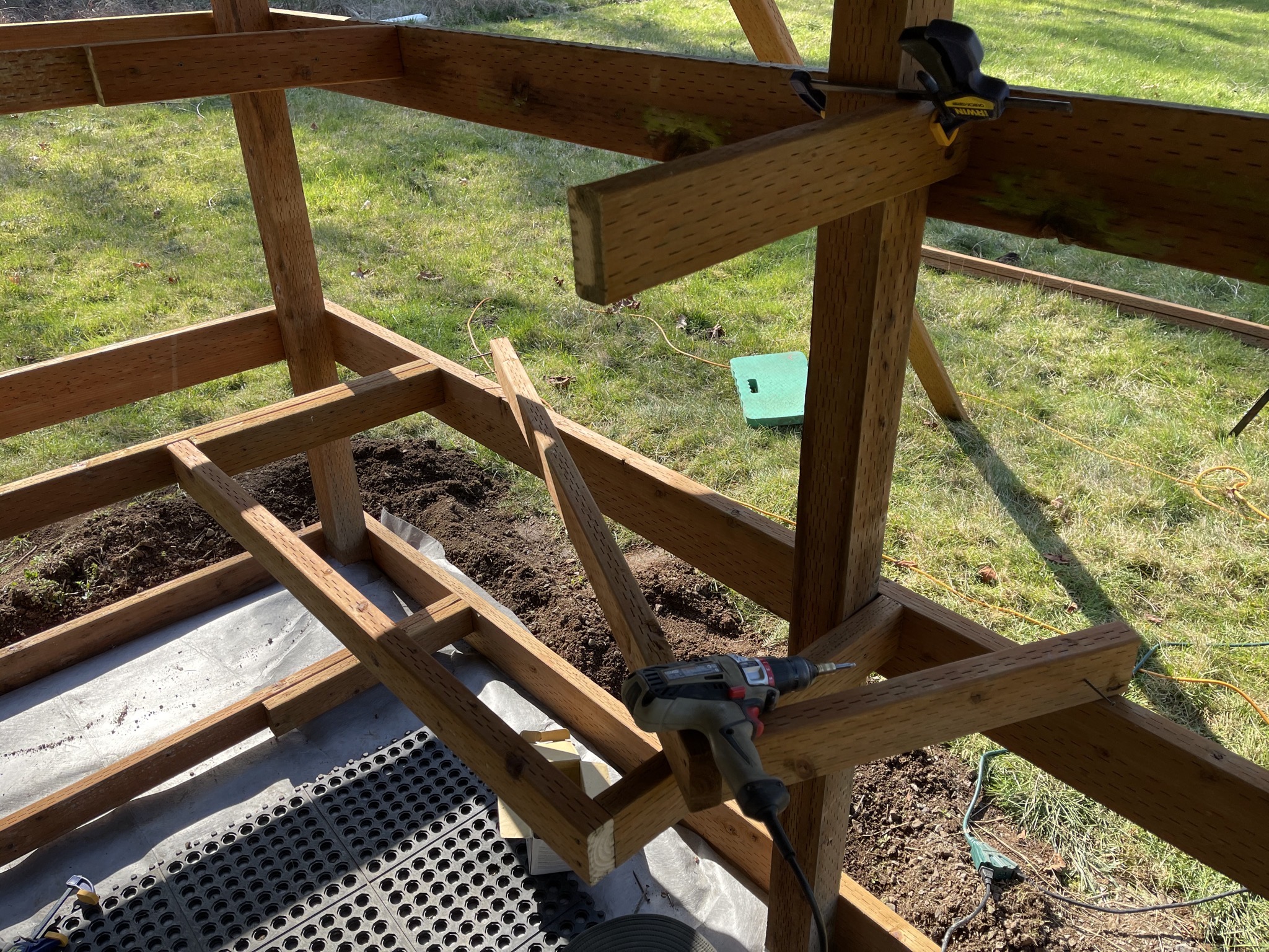 Shelf supports