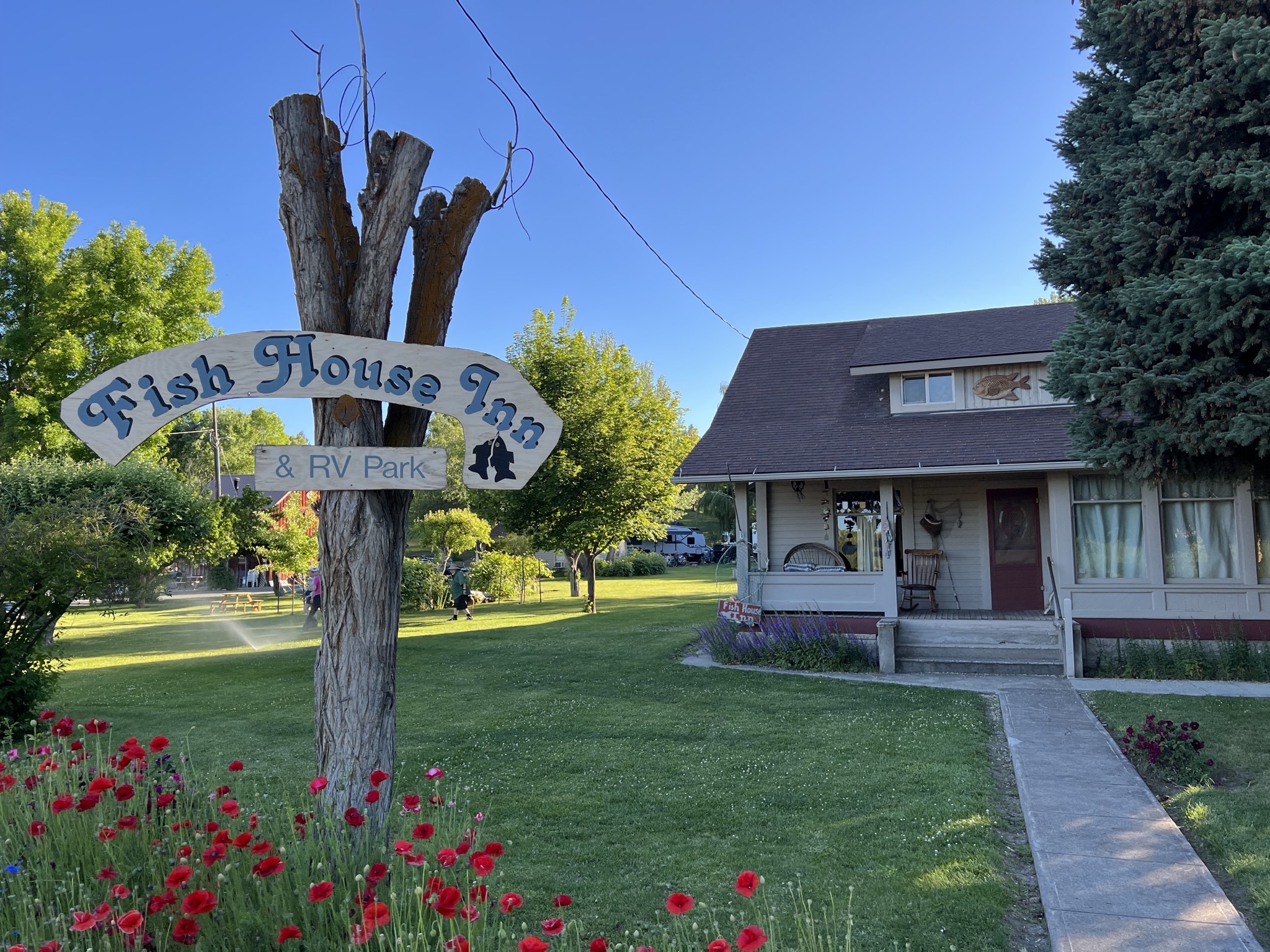 Fish House Inn & RV Park
