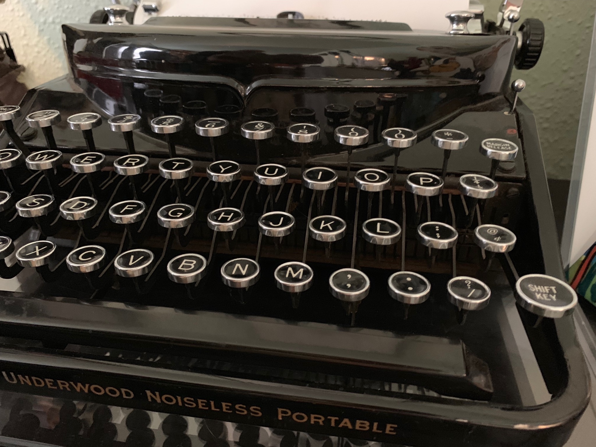 Underwood Noiseless Portable antique typewriter