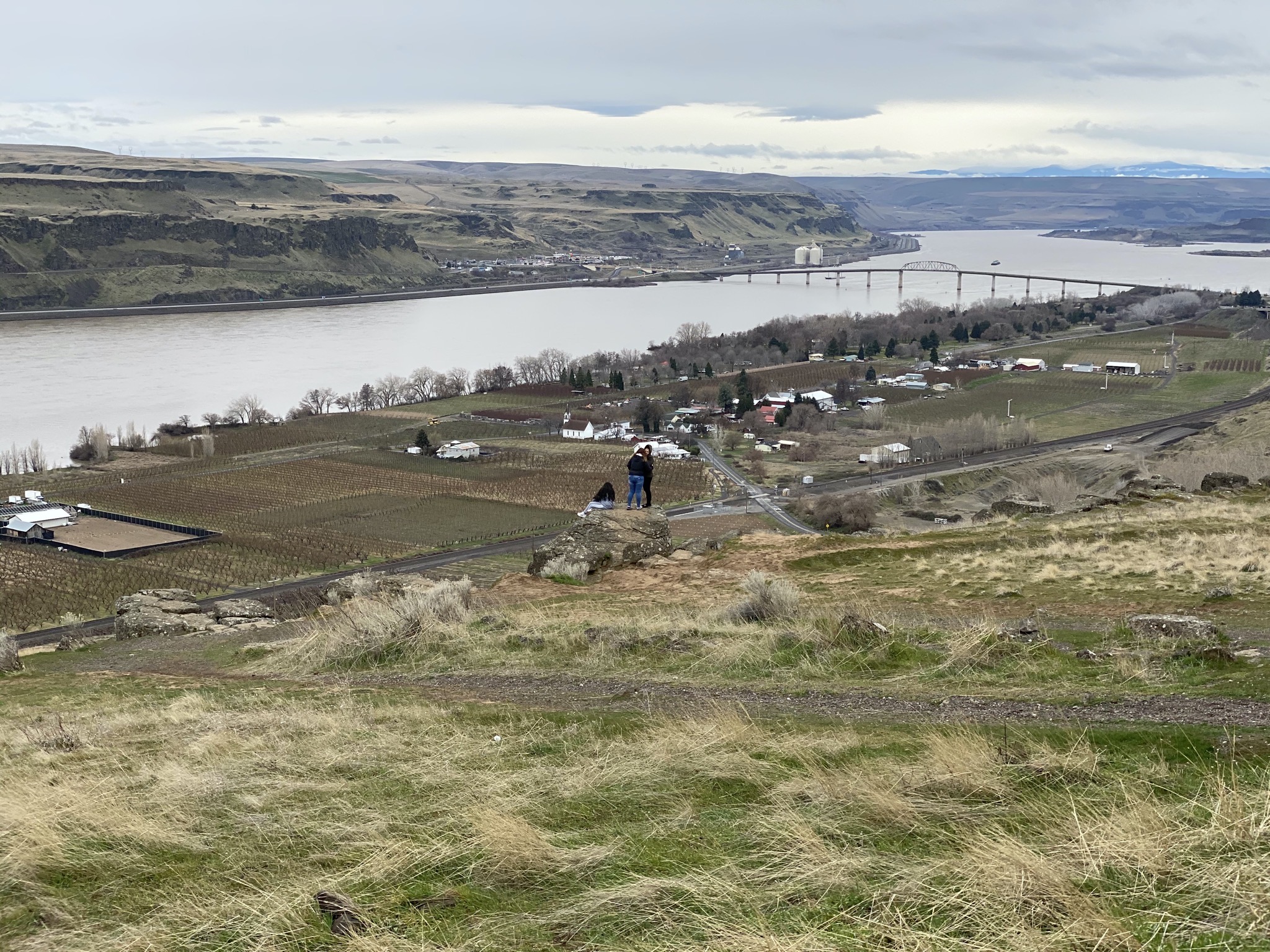 Columbia River from Stonehenge
