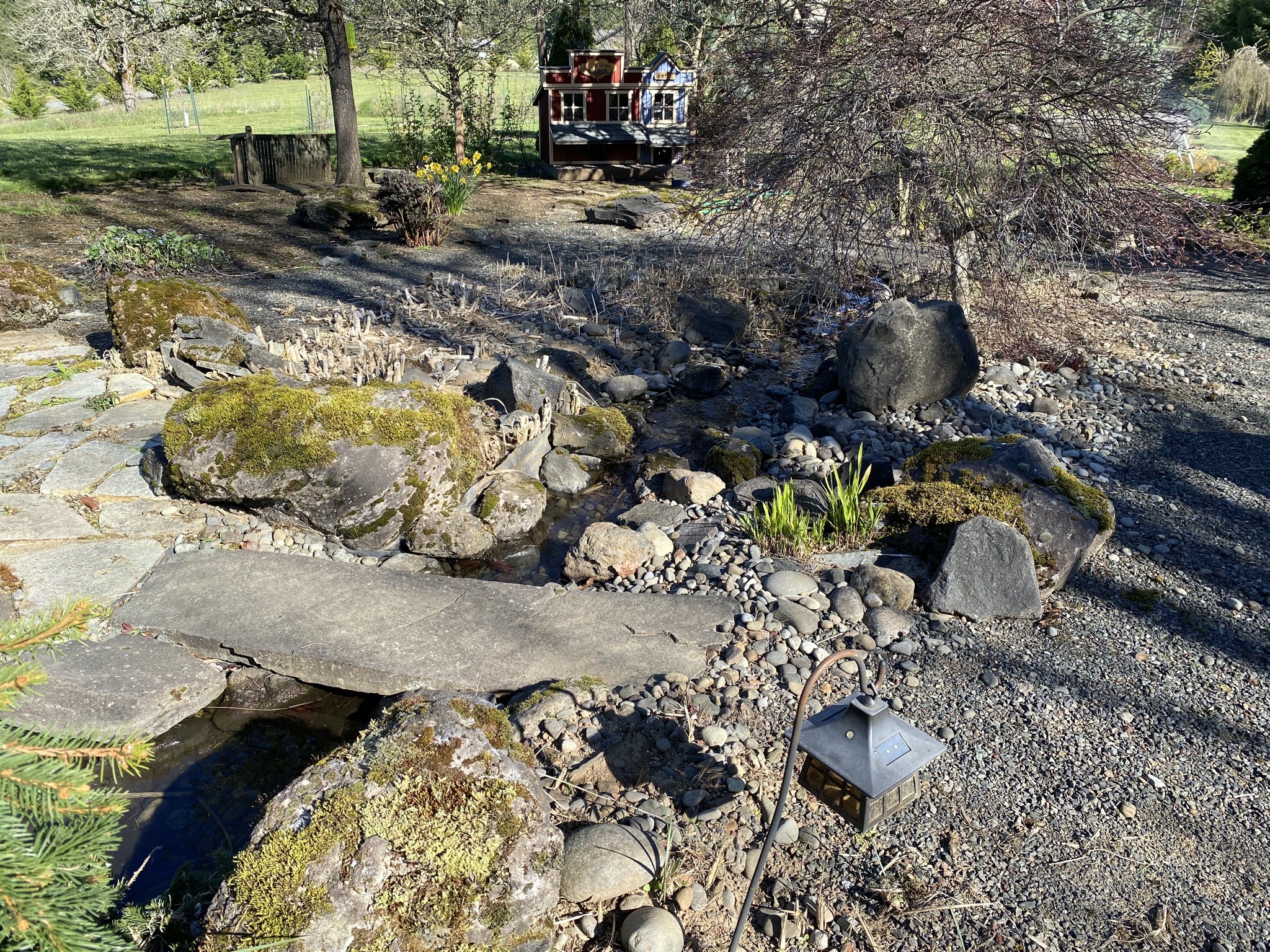 Fountain garden stream