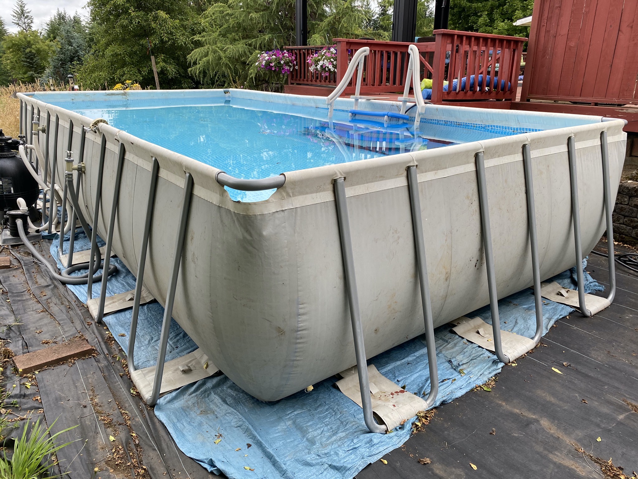 Swimming pool