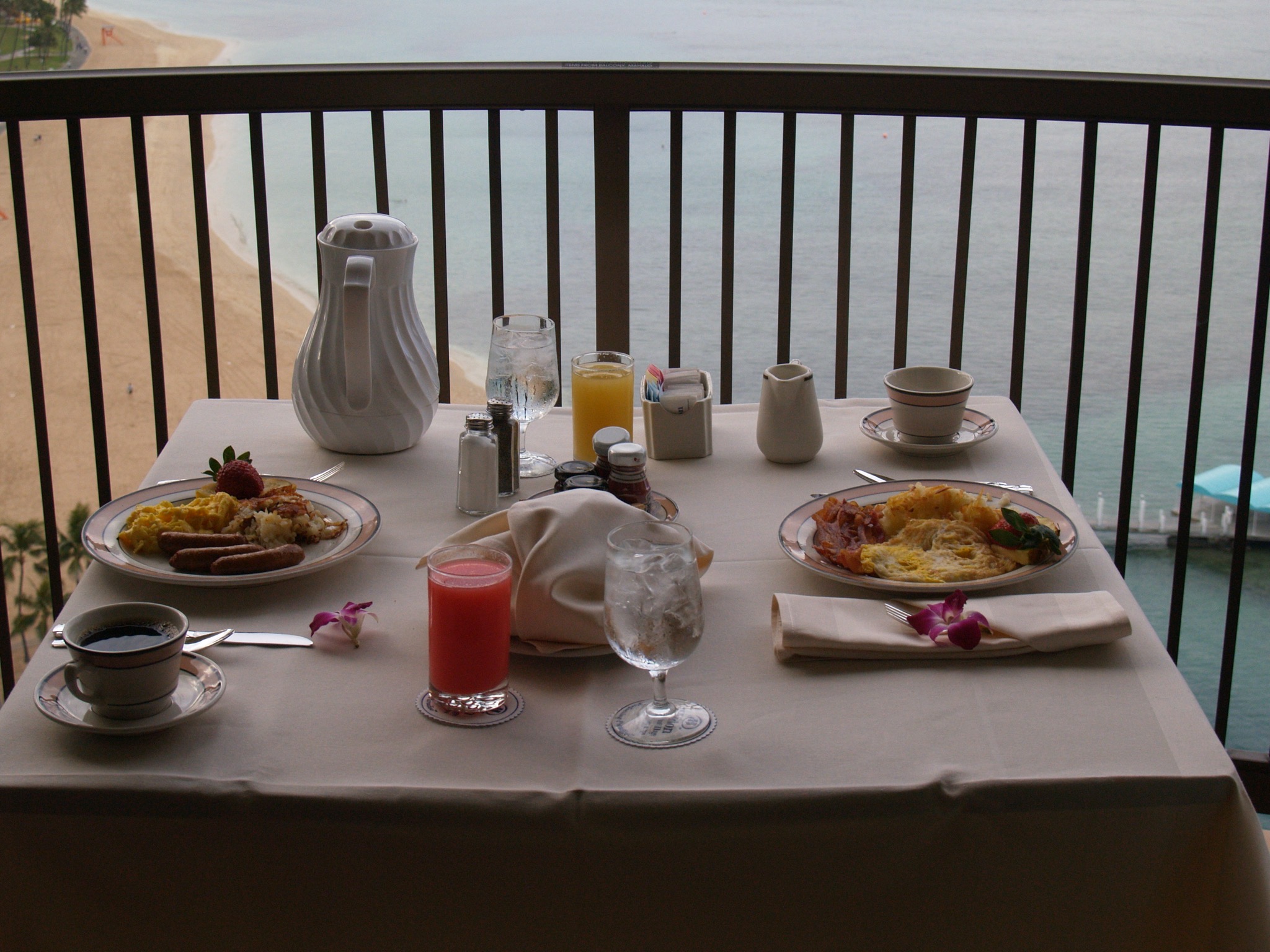 Breakfast on the lanai