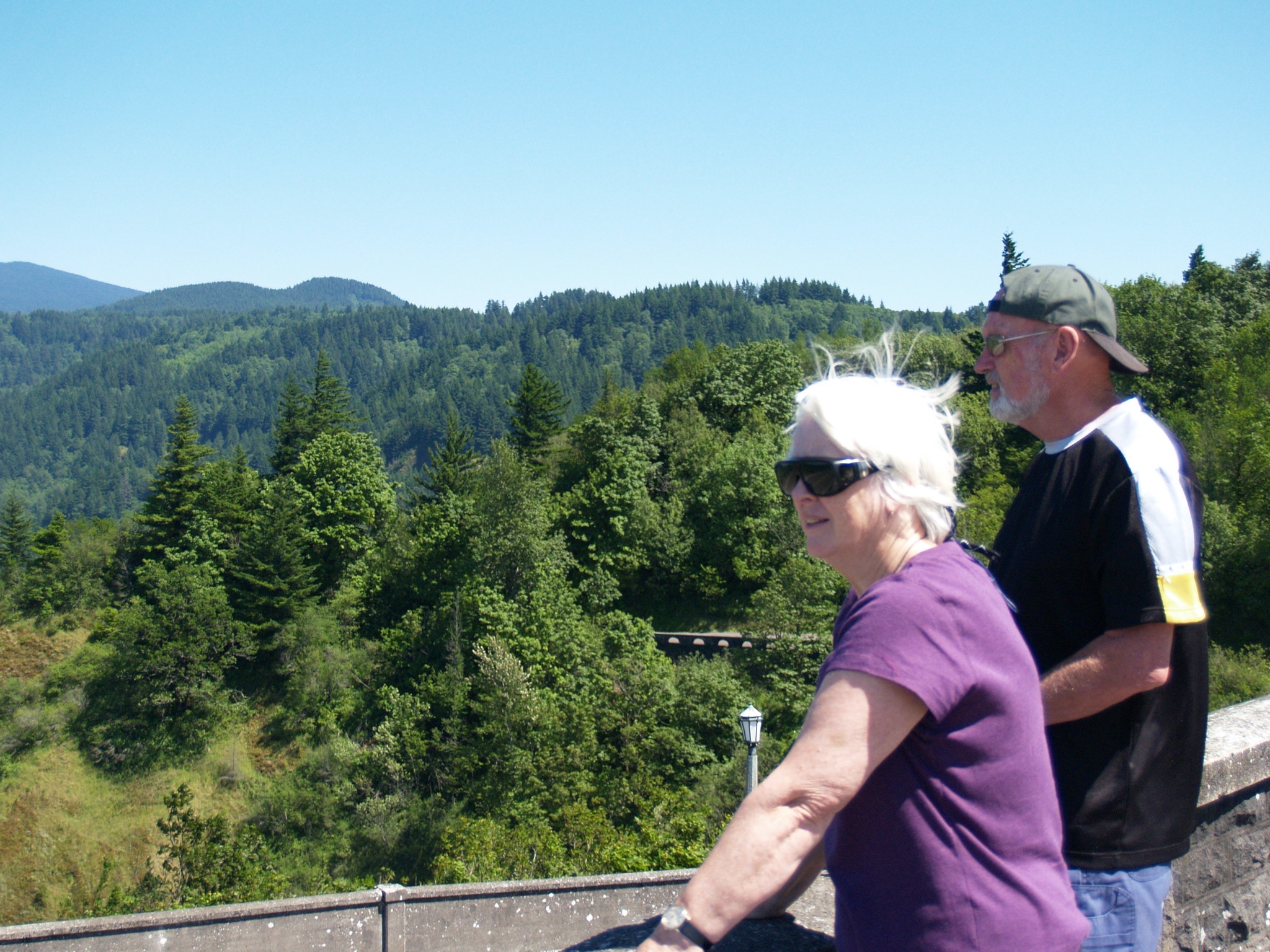 Mum and Brian in the Columbia River Gorge