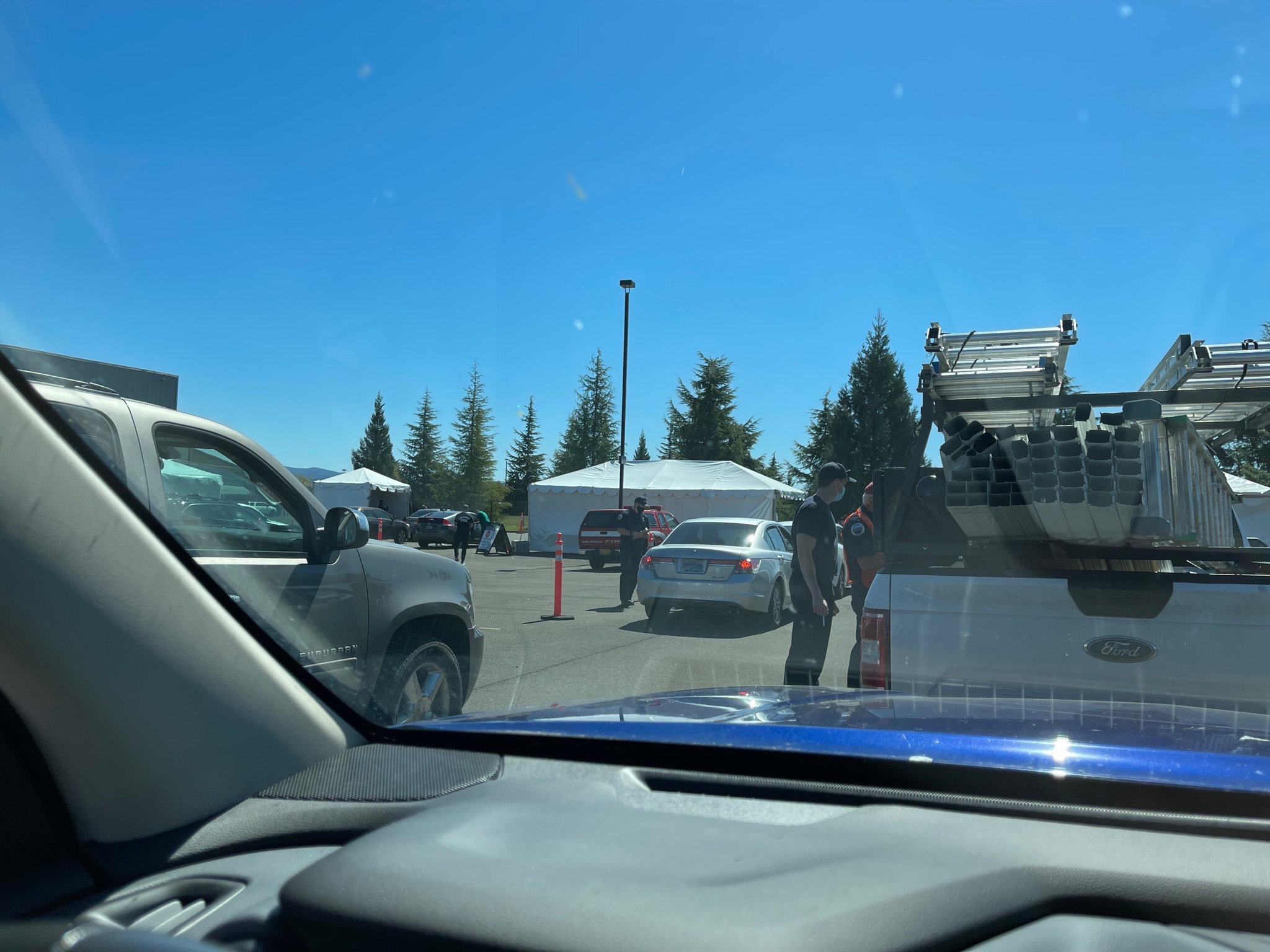Lines to get vaccine