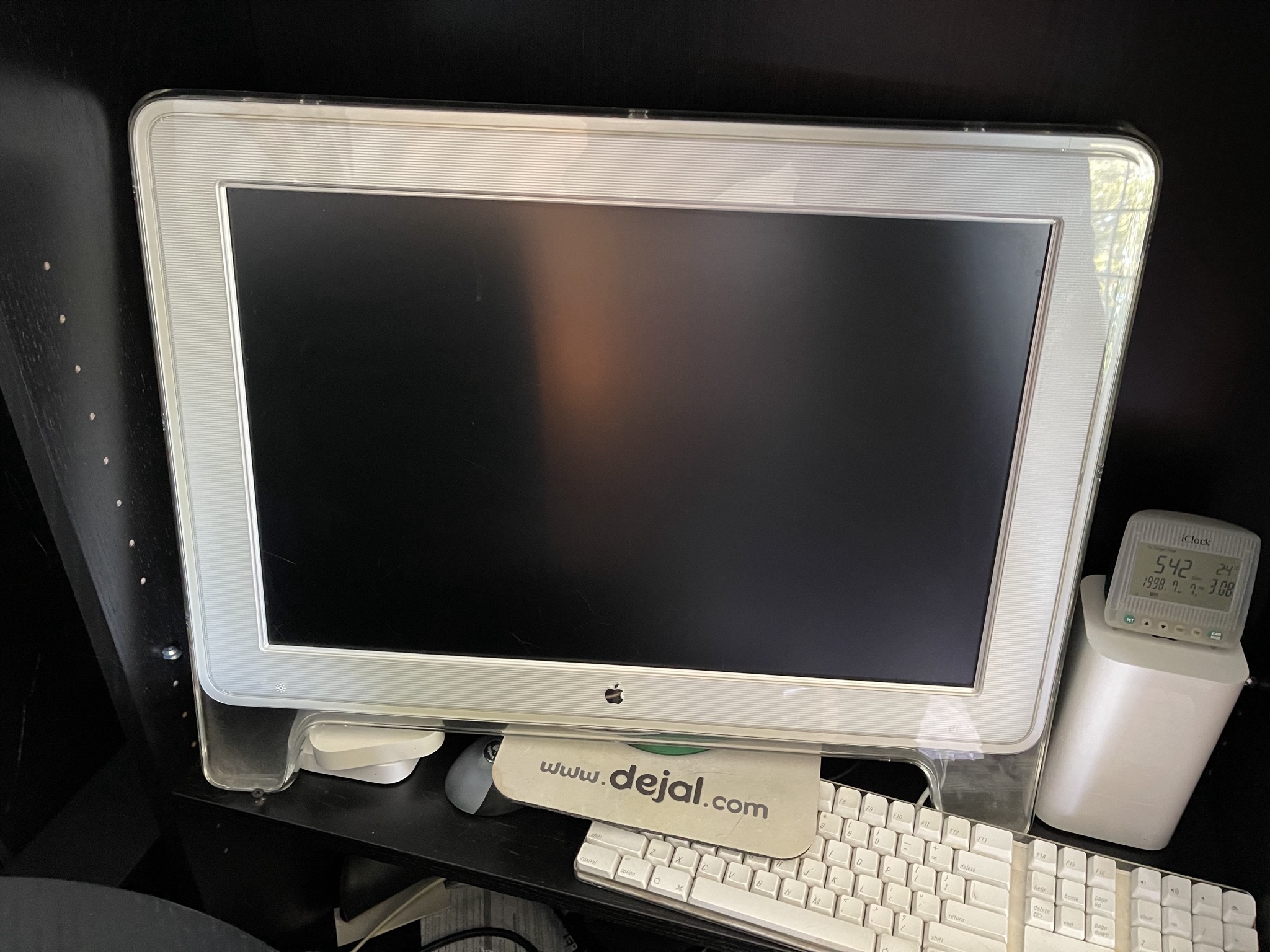 Apple Cinema HD display