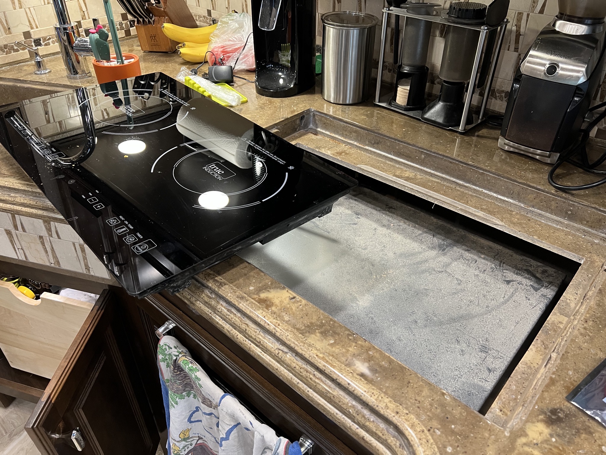 Induction cooktop