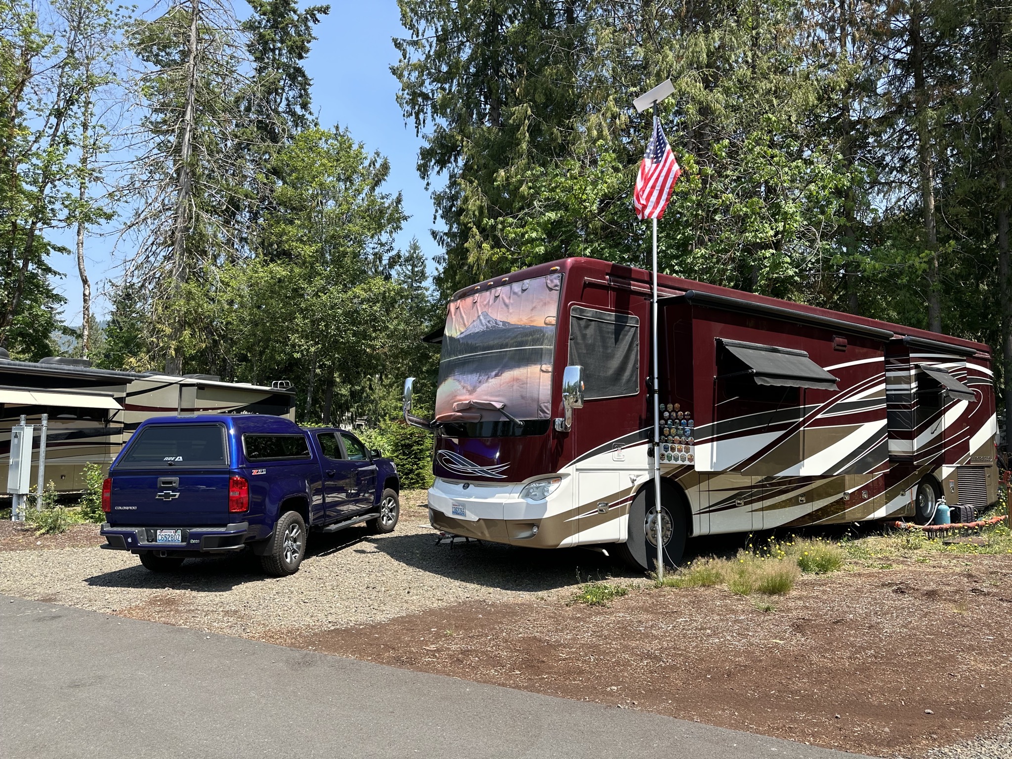 Truck and motorhome