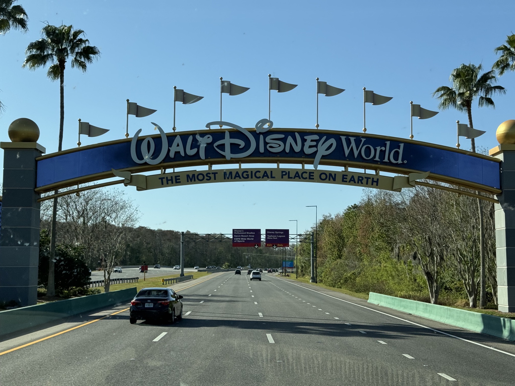 Walt Disney World entrance arch